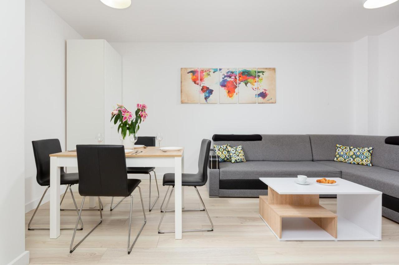 City Center Apartments Hoza By Noclegi Renters Warszawa Eksteriør billede