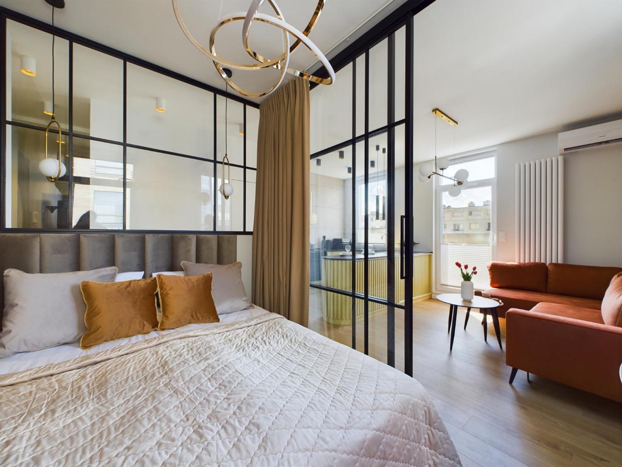 City Center Apartments Hoza By Noclegi Renters Warszawa Eksteriør billede