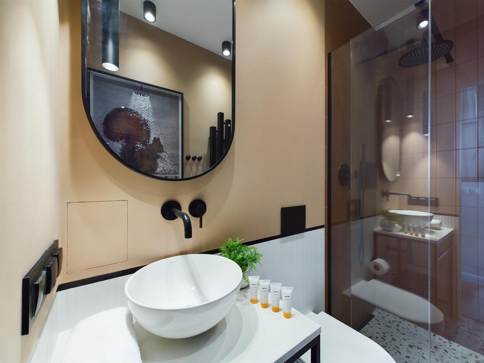 City Center Apartments Hoza By Noclegi Renters Warszawa Eksteriør billede